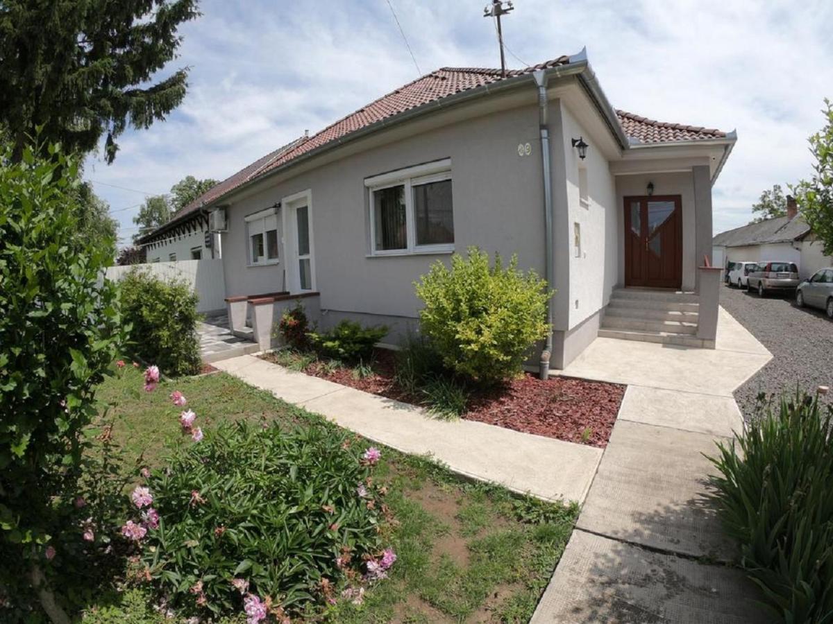 Pandora Pool Apartman Hajdúszoboszló Exteriér fotografie